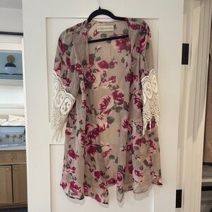Stone Cold Fox Floral Robe - Red and Cream
